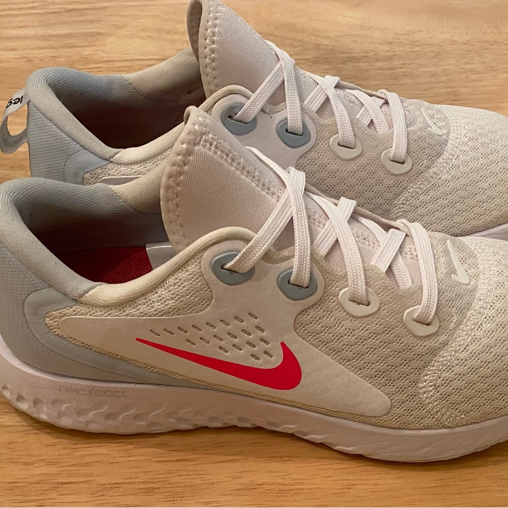 Nike Women's Legend React Running Shoes (White/Hyper Pink/Half Blue) - Picture 7 of 7